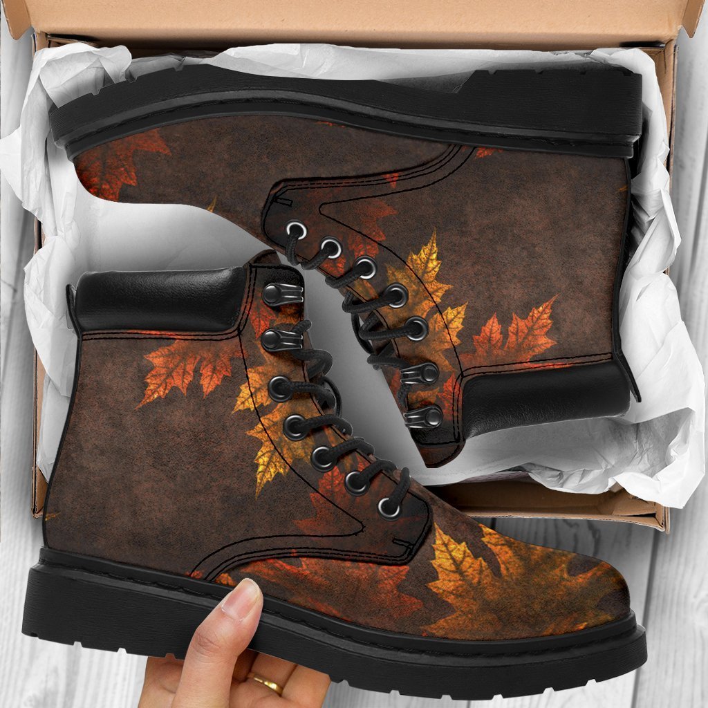 canada-all-season-boots-maple-leaves