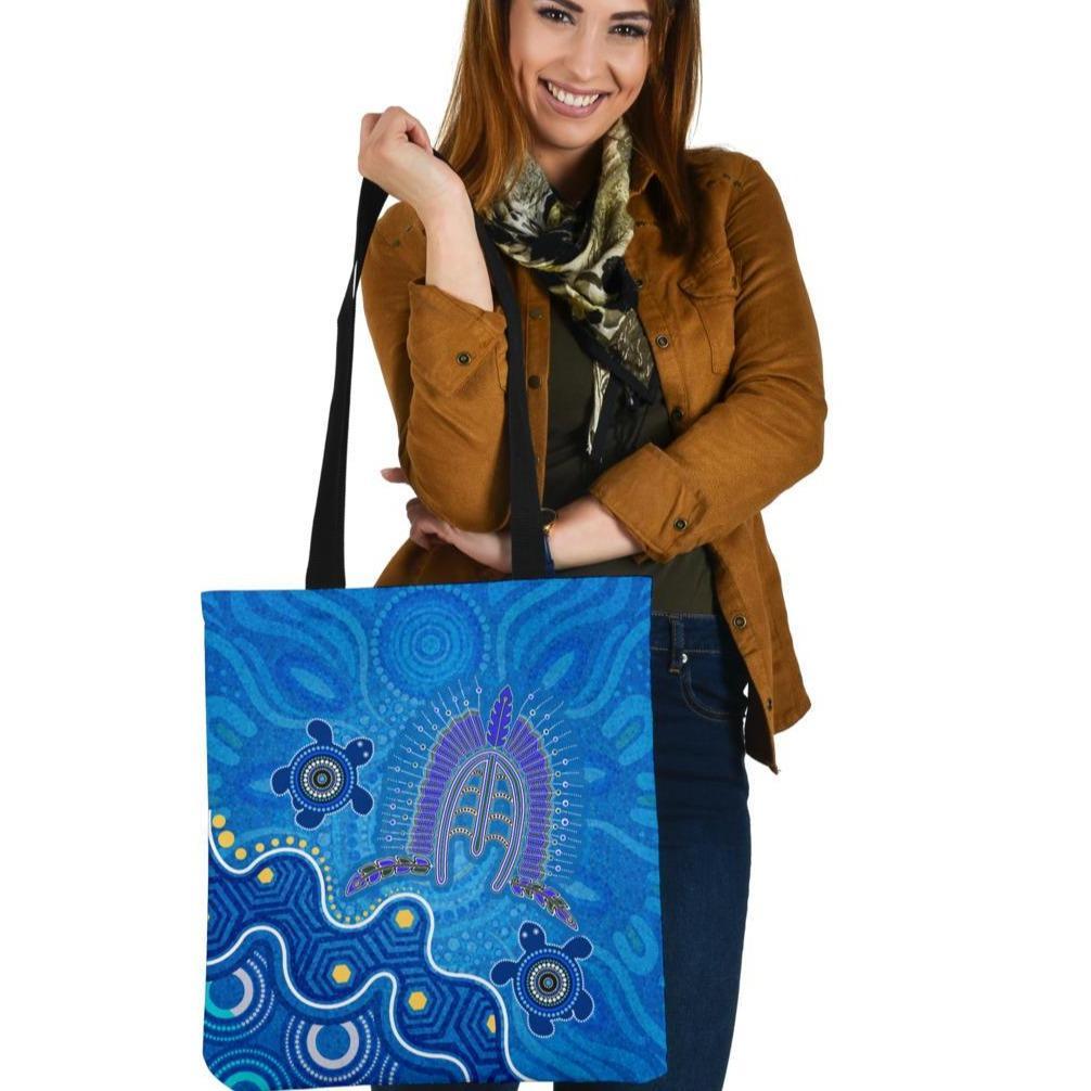 torres-strait-tote-bags-dhari-and-turtle