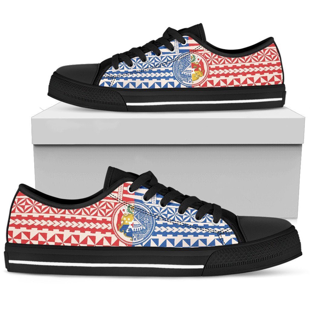 tokouso-canvas-shoe-coat-of-arms-on-tapa-pattern