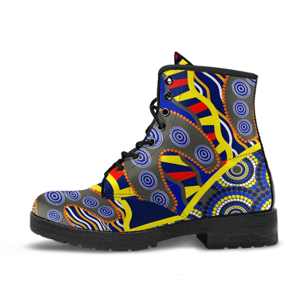 aboriginal-leather-boots-australian-boomerang-dot-painting-art