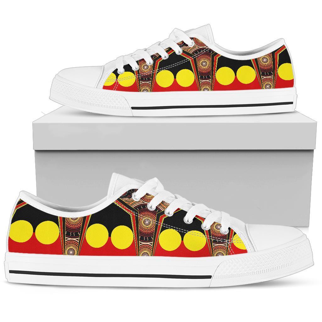 low-top-shoe-2-aboriginal-with-dot-painting-art