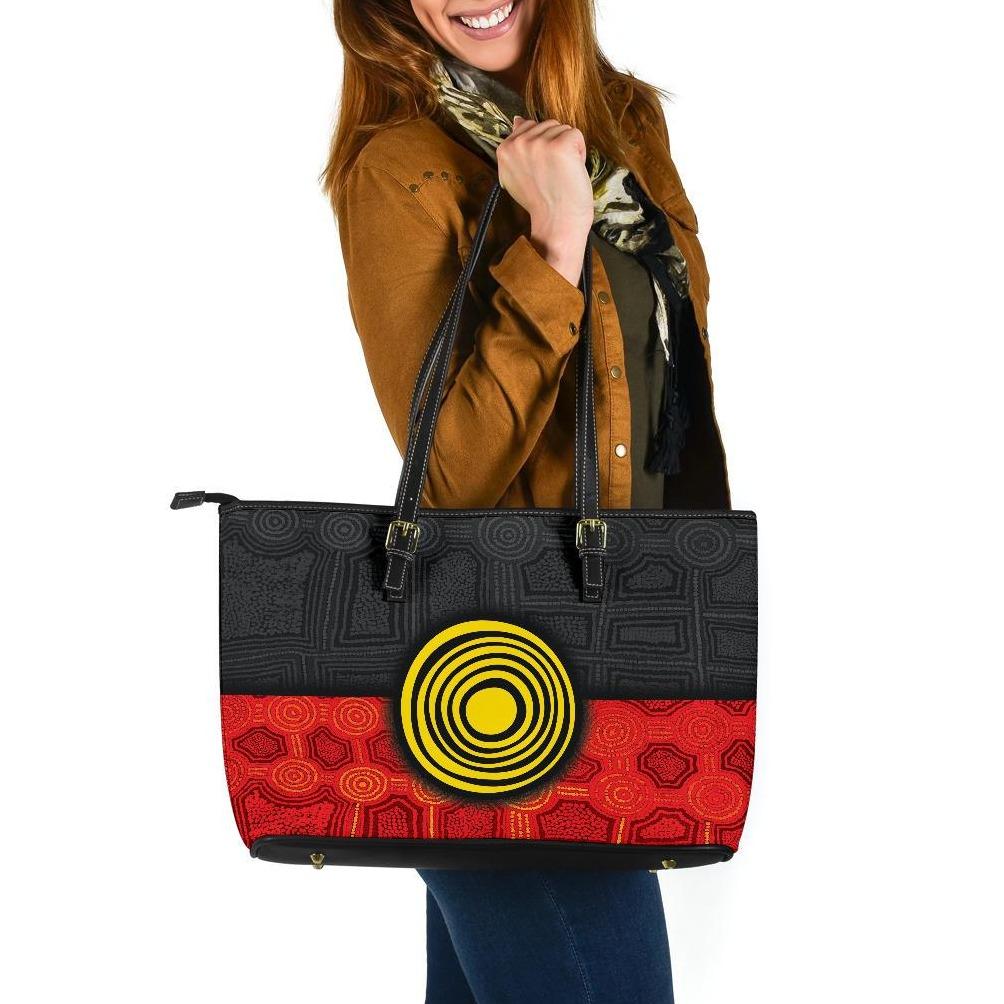 aboriginal-large-leather-tote-bag-aussie-indigenous-flag