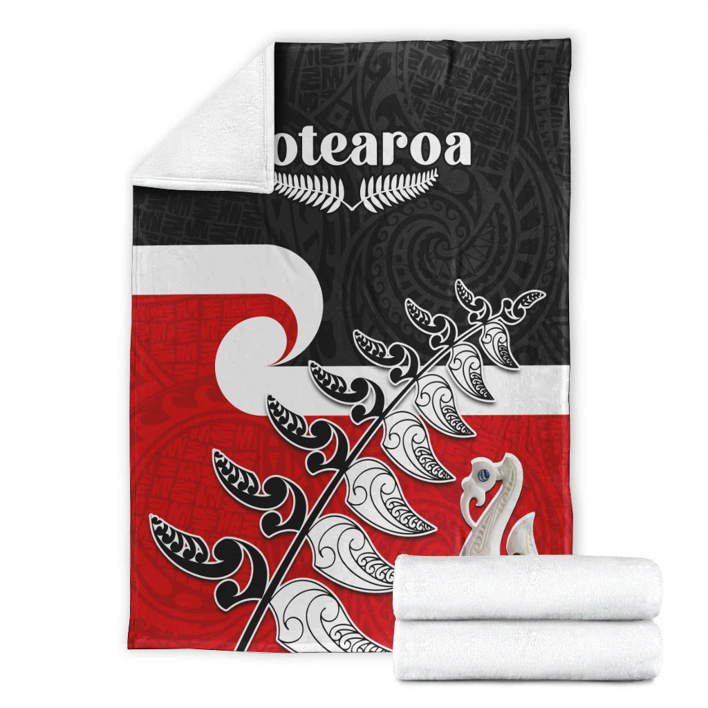 waitangi-premium-blanket-aotearoa-maori-pattern-mix-fern-and-manaia-koru