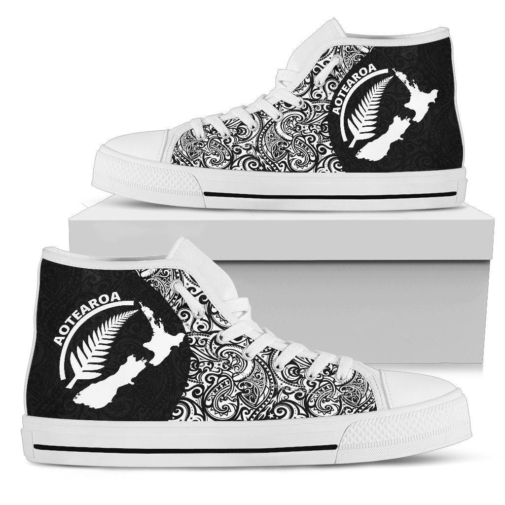 aotearoa-rugby-with-map-and-silver-fern-high-top-shoes
