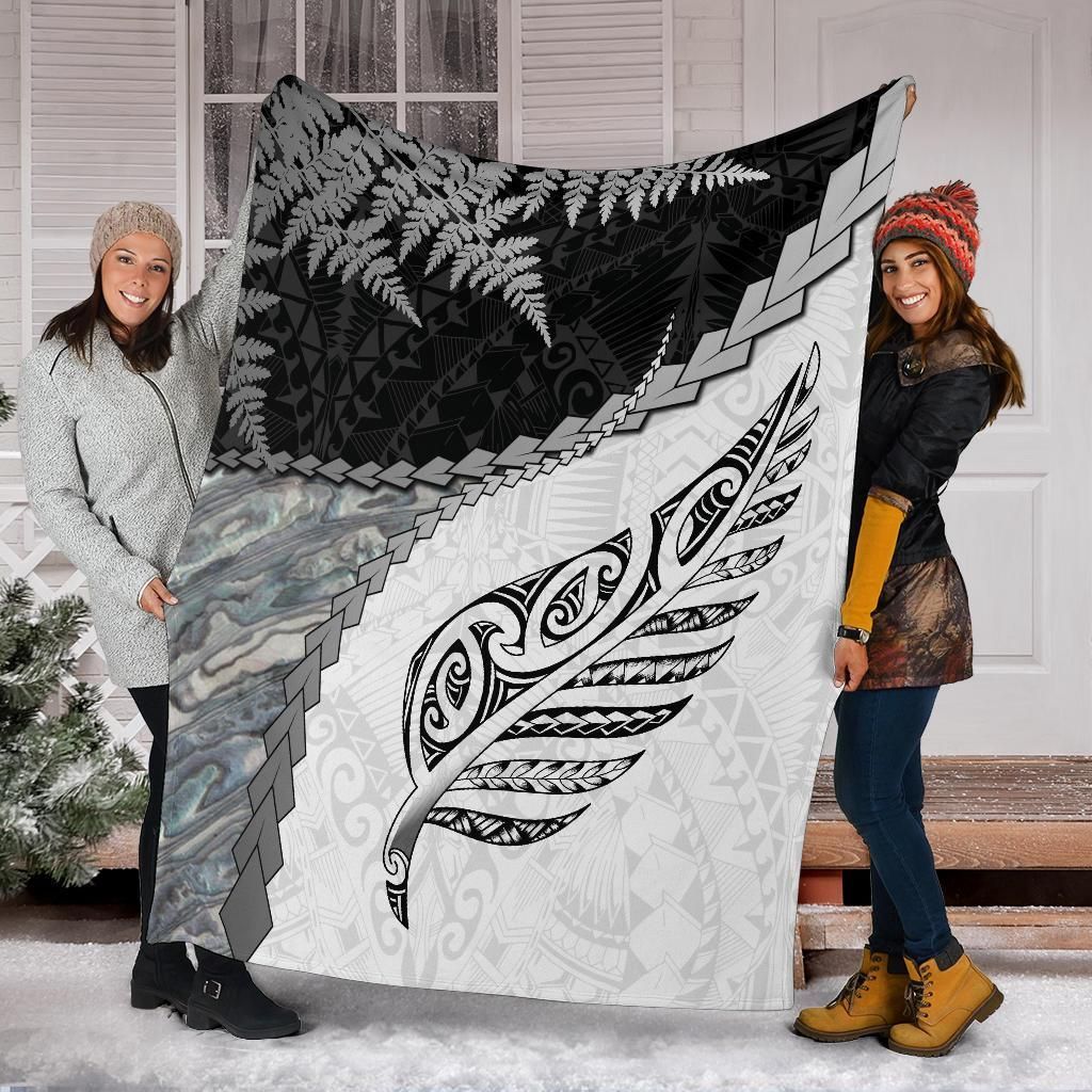 paua-shell-maori-silver-fern-premium-blanket-white