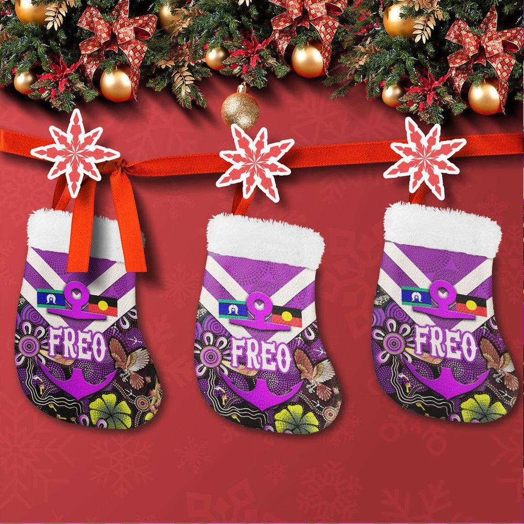 vibe-hoodie-stocking-fremantle-dockers-indigenous-naidoc-football-team-christmas-stocking
