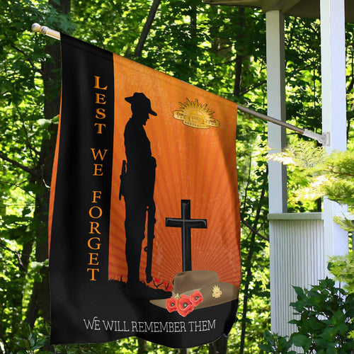 vibe-hoodie-flag-anzac-day-lest-we-forget-soldier-standing-guard-flag-1