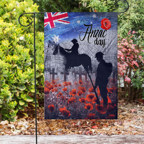 vibe-hoodie-flag-anzac-day-lest-we-forget-vintage-poppies-flag-1