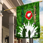 vibe-hoodie-flag-new-zealand-anzac-walking-in-the-sun-flag-1