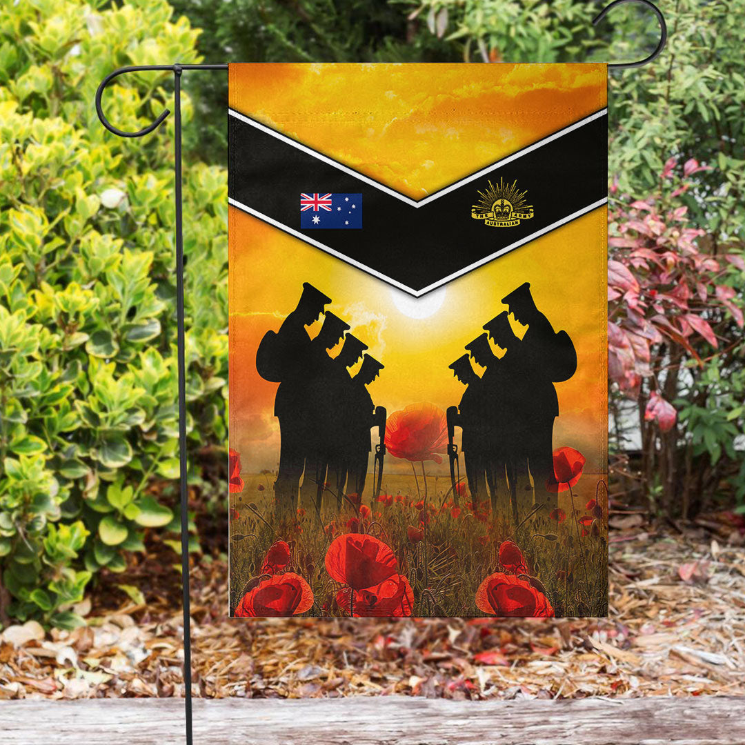 vibe-hoodie-flag-australia-standing-guard-anzac-day-flag