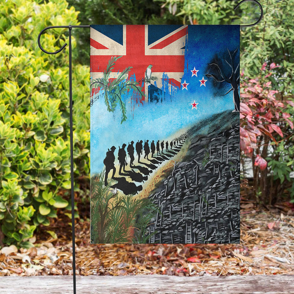 vibe-hoodie-flag-new-zealand-anzac-day-lest-we-forget-flag