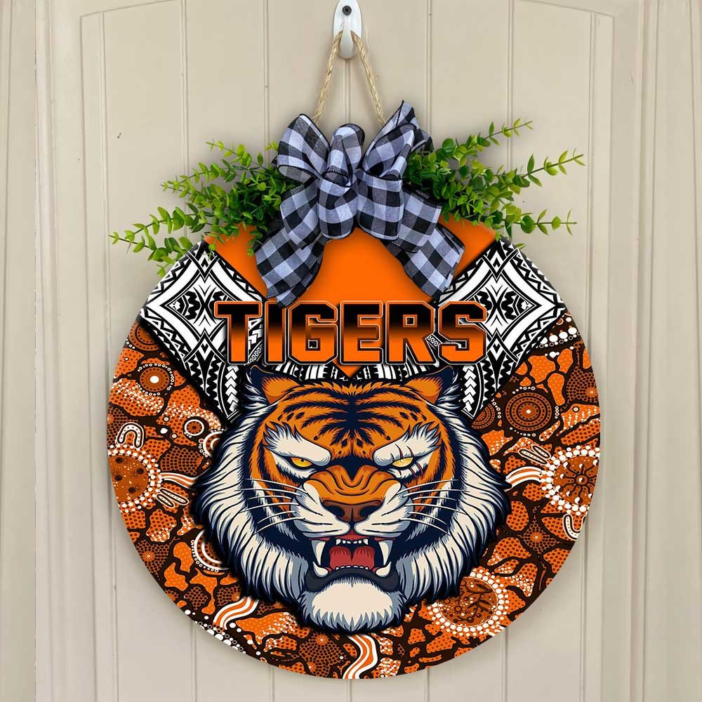 vibe-hoodie-wooden-sign-west-tiger-tattoo-style-round-wooden-sign