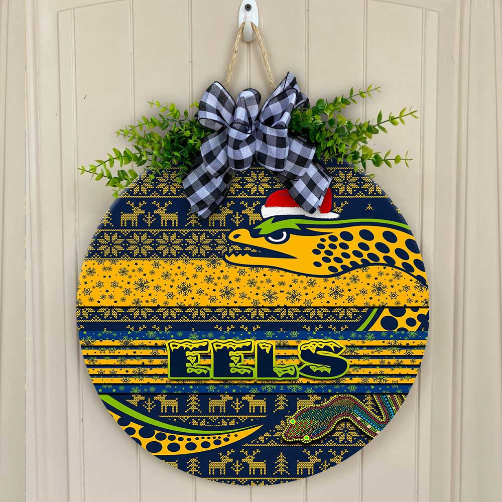 vibe-hoodie-wooden-sign-parramatta-eels-christmas-round-wooden-sign