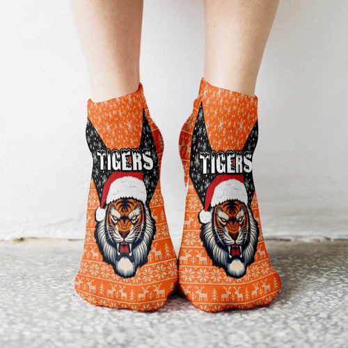vibe-hoodie-socks-custom-wests-tigers-christmas-ankle-socks