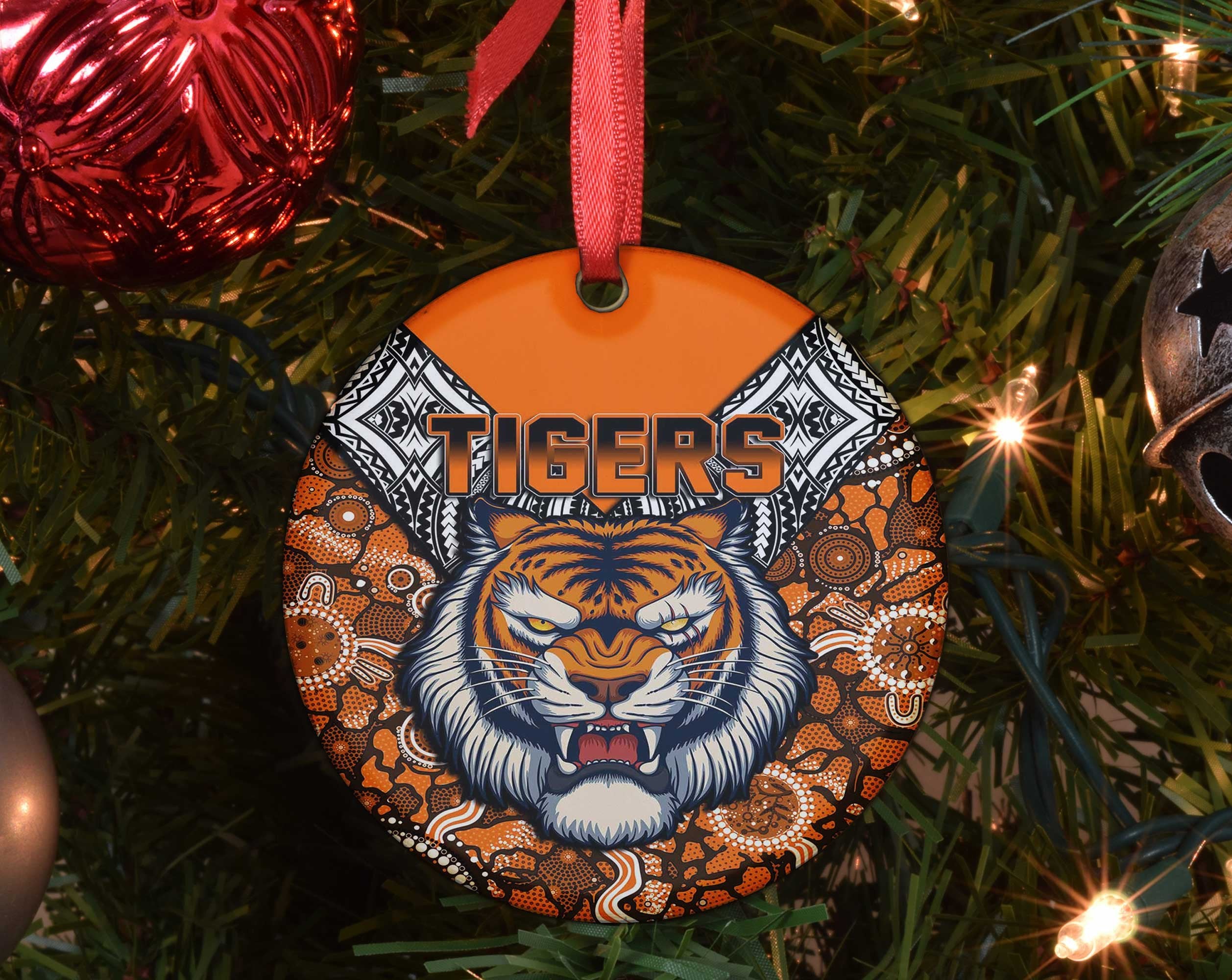 vibe-hoodie-ornament-custom-west-tiger-tattoo-style-ornament