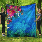 premium-quilts-torres-strait-blue-sea-with-hibiscus