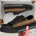 low-top-snake-dot-panting-art