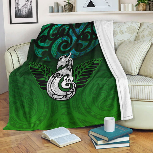 new-zealand-maori-blanket-paua-shell-green