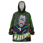 warriors-rugby-snug-hoodie-custom-warrios-maori-mask-rugby-player-maori-style-ethnic-ornament-pattern-player-and-number-oodie-blanket
