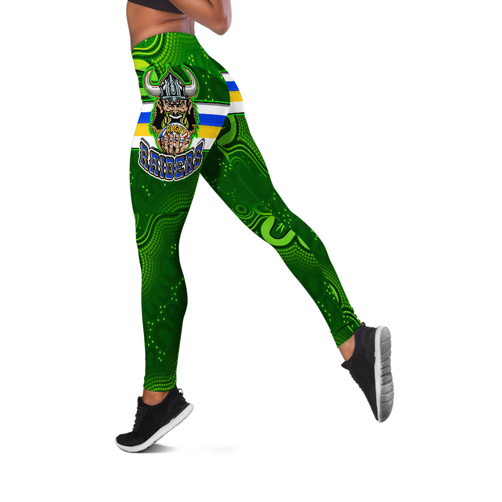 raiders-rugby-leggings-raiders-holding-ball-in-hand-with-dot-art-aboriginal-background-leggings