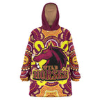 brisbane-broncos-rugby-indigenous-custom-snug-hoodie-wild-horses-broncos-with-aboriginal-sun-and-footprint-oodie-blanket