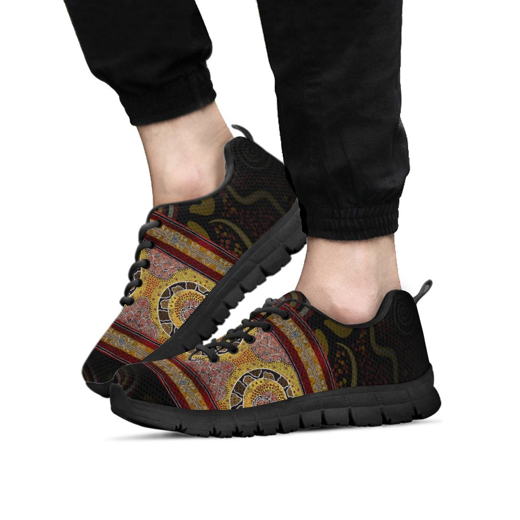 sneaker-snake-dot-panting-art