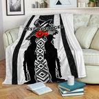magpies-anzac-day-blanket-indigenous-art