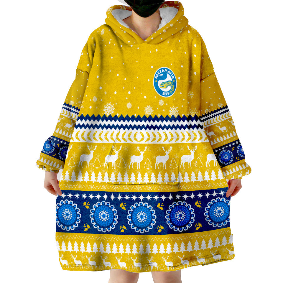 eels-rugby-wearable-blanket-hoodie-christmas-parramatta-gold