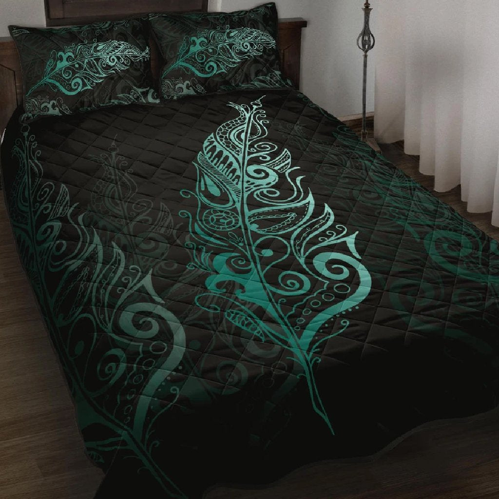 light-silver-fern-new-zealand-quilt-bed-set-turquoise