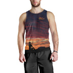 men-tank-top-uluru-sky-view-2021