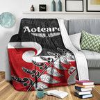 waitangi-premium-blanket-aotearoa-maori-pattern-mix-fern-and-manaia-koru