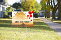 Anzac Day 2021 Yard Sign - We Will Remember Them Ver01 - Vibe Hoodie