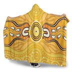 australia-aboriginal-inspired-hooded-blanket-aboriginal-yellow-color-dot-art-vector-background
