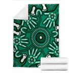 australia-aboriginal-inspired-blanket-green-aboriginal-hand-print-artwork