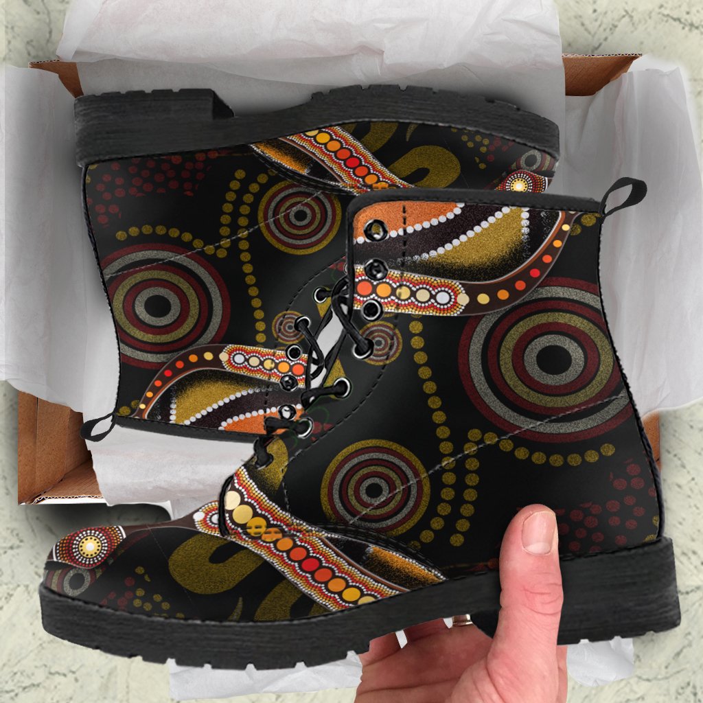 leather-boots-aboriginal-snake-with-dot-painting