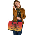 leather-tote-bag-circle-pattern
