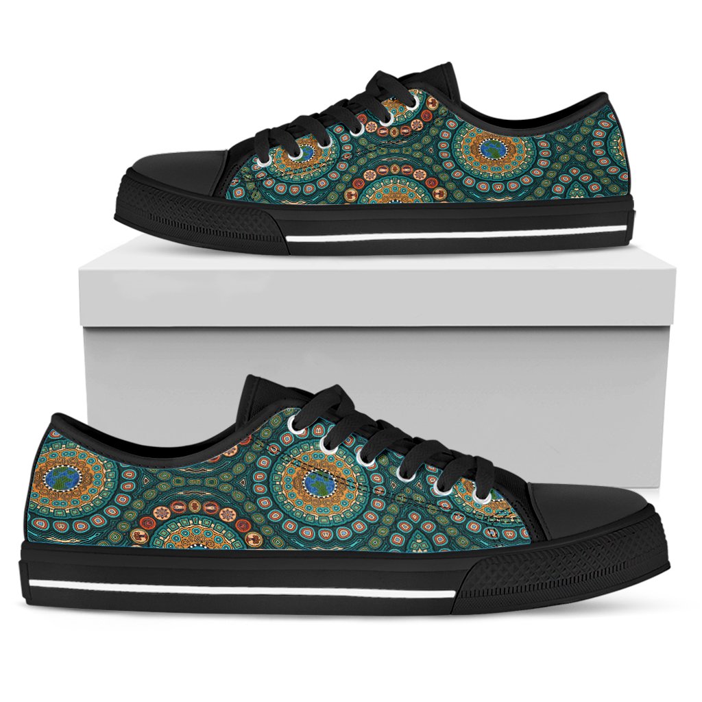 low-top-shoe-aboriginal-green-dot-painting-with-earth