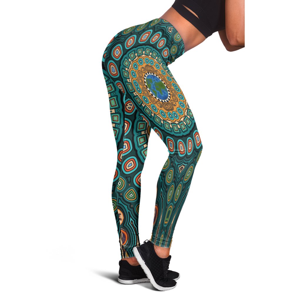 leggings-aboriginal-green-dot-painting-with-earth