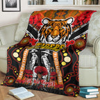 tigers-rugby-anzac-day-watercolour-blanket-custom-remembrance-west-tigers-with-poppy-flower