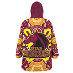 brisbane-broncos-rugby-indigenous-custom-snug-hoodie-wild-horses-broncos-with-aboriginal-sun-and-footprint-oodie-blanket