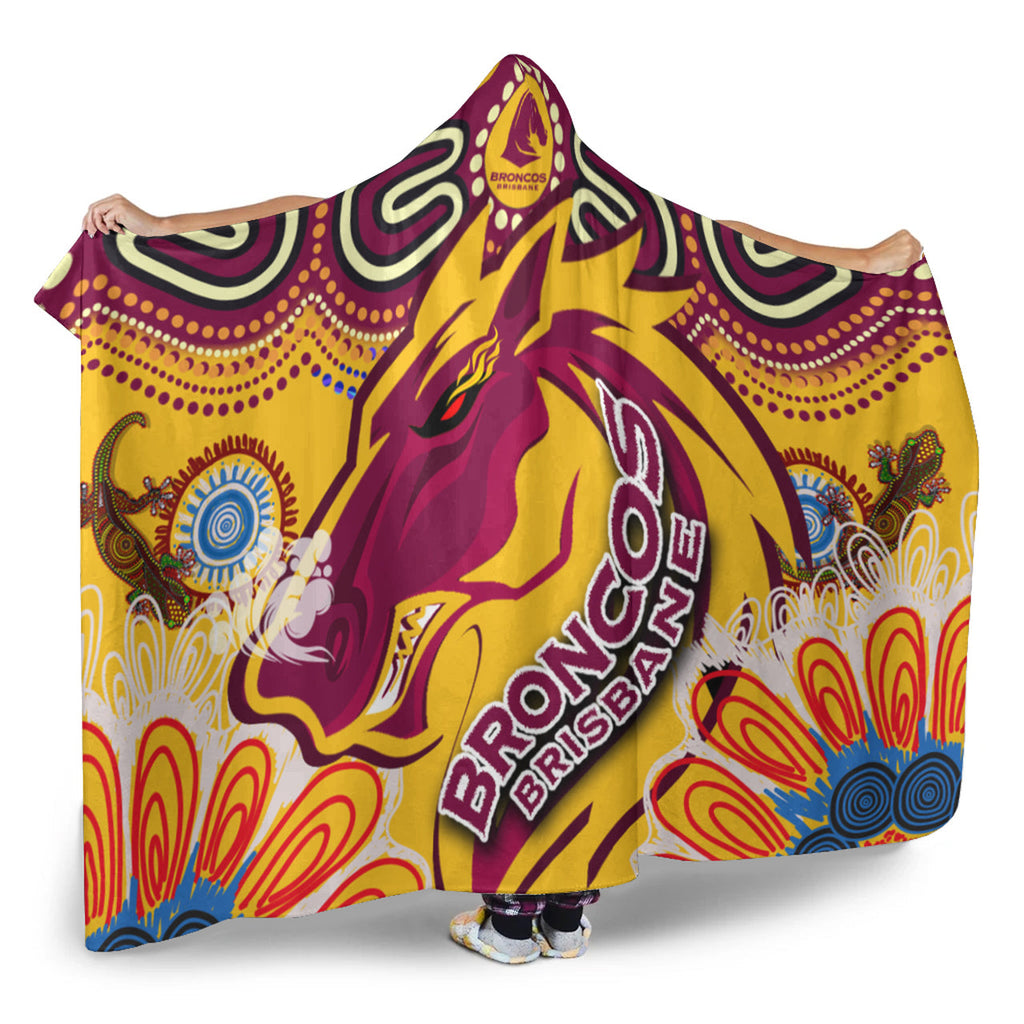 broncos-2022-rugby-custom-hooded-blanket-indigenous-super-broncos-with-aussie-gecko