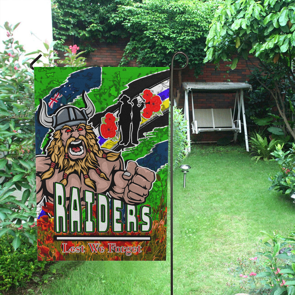 raider-rugby-flag-raider-lest-we-forget-and-poppies-flag