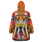 tigers-rugby-anzac-day-watercolour-snug-hoodie-custom-remembrance-west-tigers-with-poppy-flower-oodie-blanket