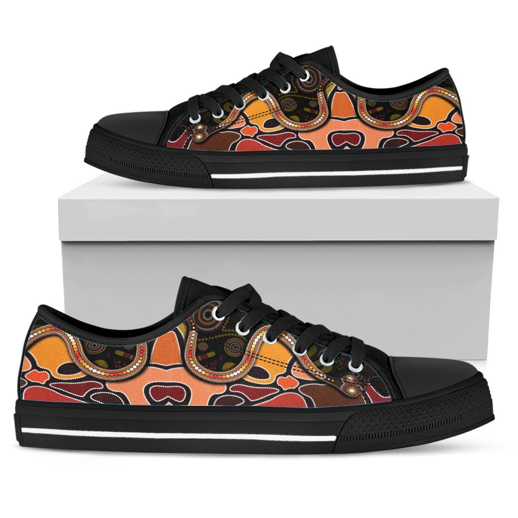 low-top-shoes-aboriginal-snake-with-dot-painting