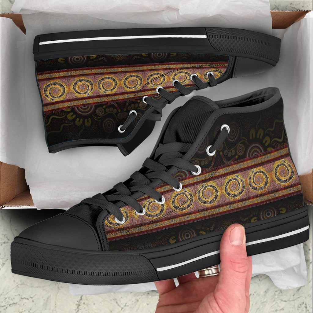 high-top-snake-dot-panting-art