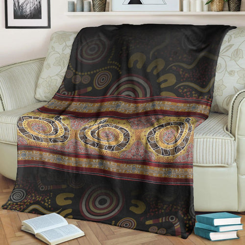 blanket-snake-dot-panting-art