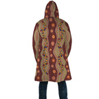 aboriginal-cloak-boomerang-patterns-circle-dot-painting