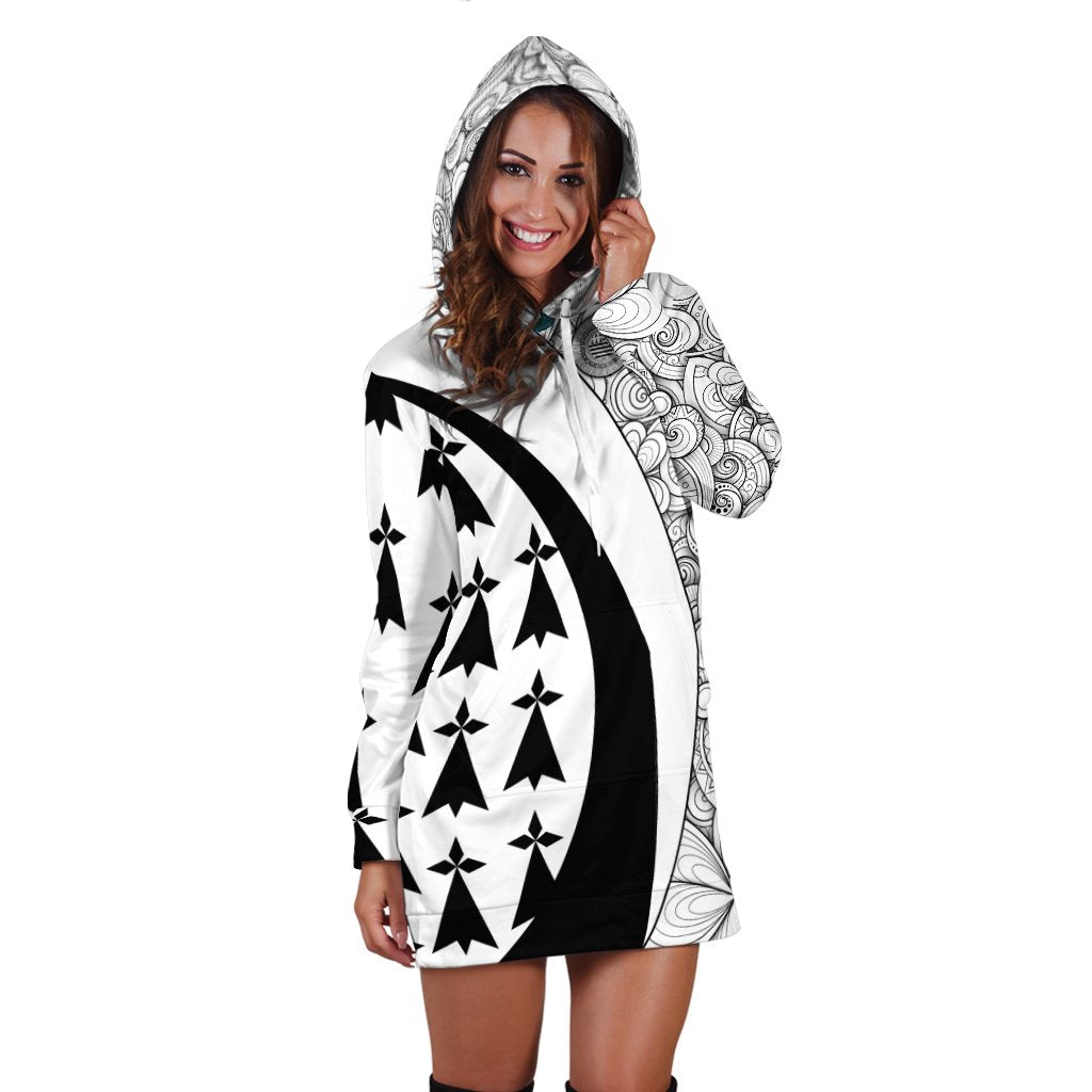 celticone-hoodie-dress-brittany-white-style