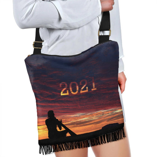 boho-handbag-uluru-sky-view-2021