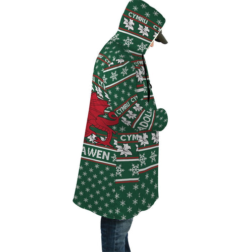 wales-merry-christmas-cloak